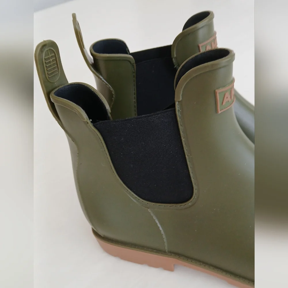 AMOJI Waterproof Slip‑On Rain Booties – Olive Green – Size 28 (Unisex)